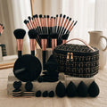 KIT PROFESIONAL DE 47 PIEZAS CON ESTUCHE PREMIUM NEGRO